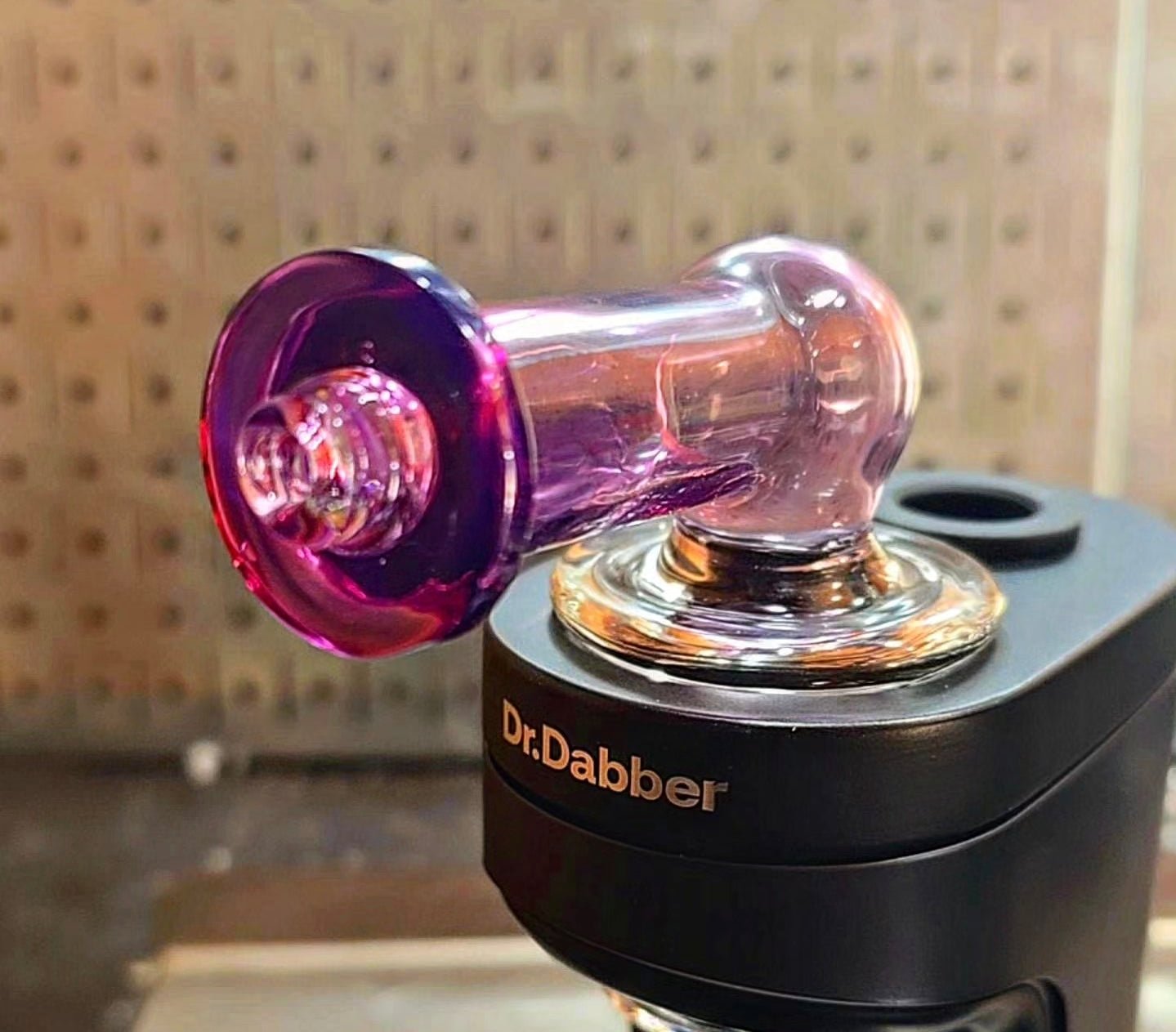 Dry Top Attachment in clear/basic colors(royal jelly in pic) for Dr. Dabber Switch 2 – Premium Glass Upgrade - Coopers Glass